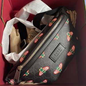Gucci Bestiary belt bag with bees